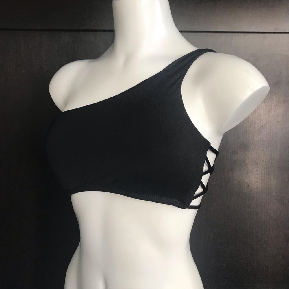 Isabella Rose black one shoulder bikini top medium
